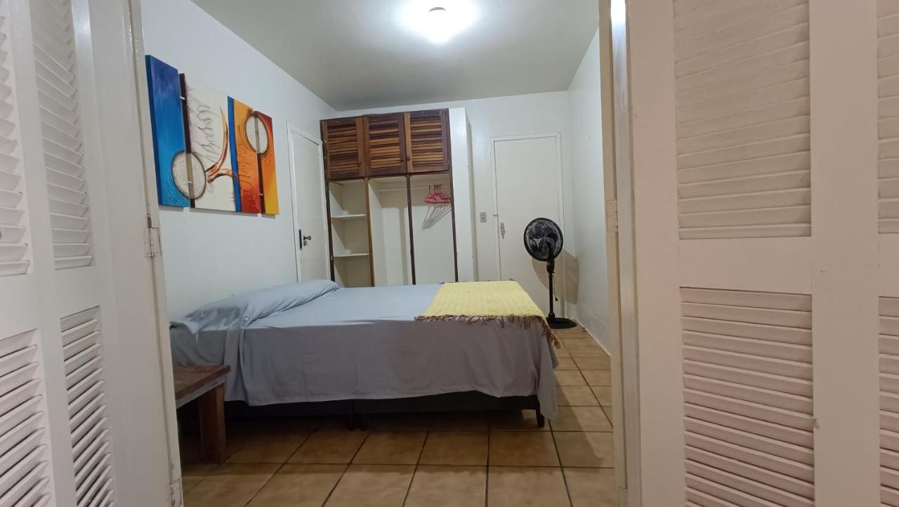 Apartamento térreo bem localizado no centro Garopaba Exterior foto