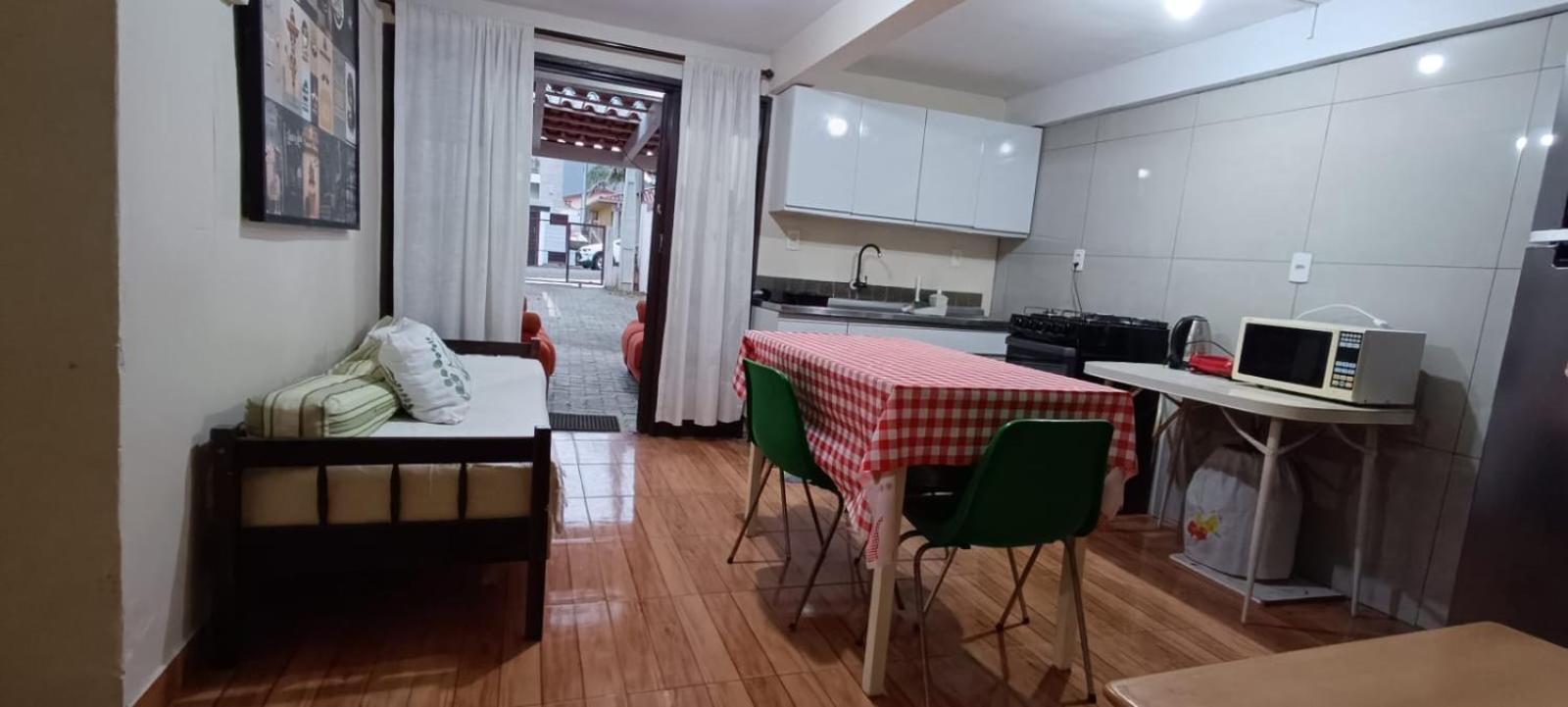 Apartamento térreo bem localizado no centro Garopaba Exterior foto